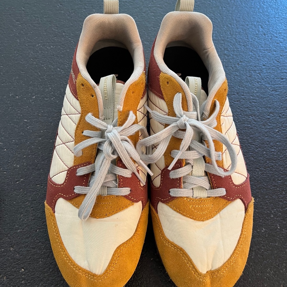 Size 10 Merrell Alpine Sneakers-Mint Condition